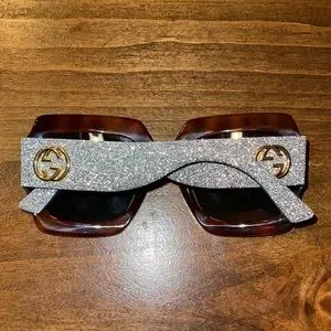 Gucci oversized sunglasses with silver glitter arms Gucci | Accessories | Gucci Oversized Sunglasses With Silver  main image 2